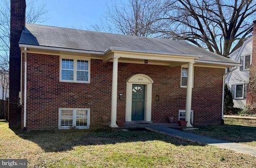 b-lower-unit-1212 Payne St, FREDERICKSBURG, VA, 22401-5330 | Card Image