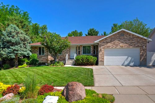 1131 E Old Dairy Rd, Sandy, UT, 84094-7229 | Card Image