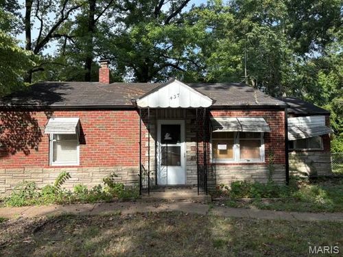 437 S Harvey Ave, Ferguson, MO, 63135-2511 | Card Image