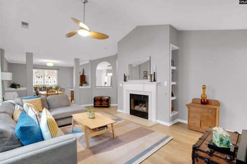 201 Pond Oak Ln, Columbia, SC, 29212-2817 | Card Image