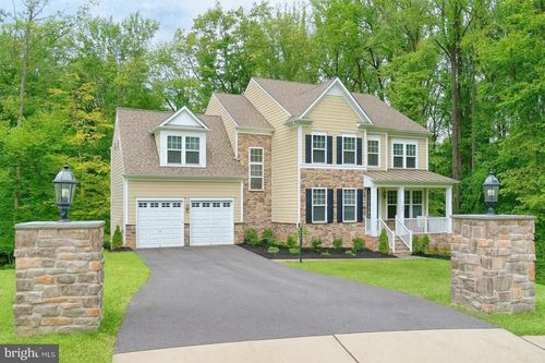 1294 Scotts Run Rd, Mclean, VA, 22102-2826 | Card Image