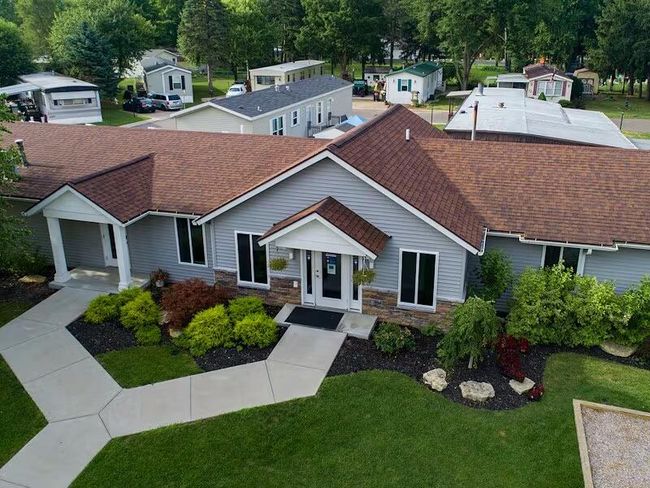 Clubhouse | Image 23