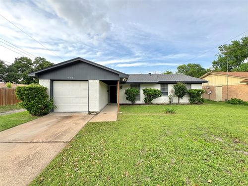 601 Carpenter Dr, Garland, TX, 75040-5119 | Card Image