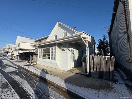 144 Beach Ave, Bellmore, NY, 11710-4703 | Card Image