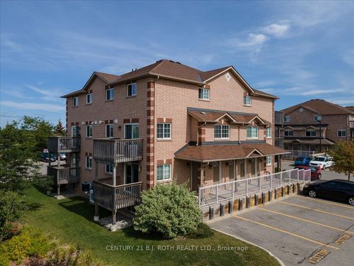 5-93 Goodwin Dr, Barrie, ON, L4N6K6 | Card Image