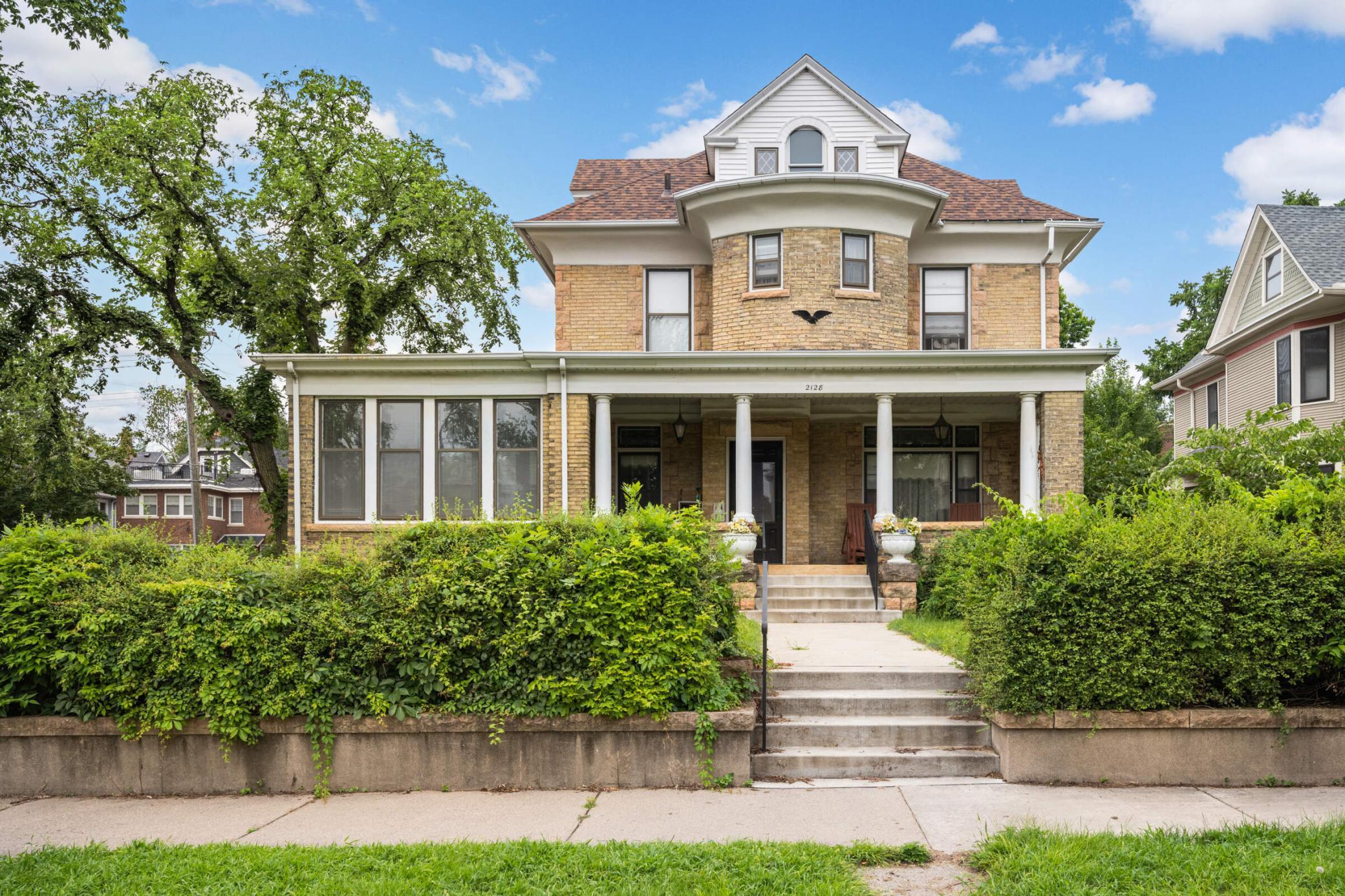 Girard Ave, Minneapolis, MN 55405