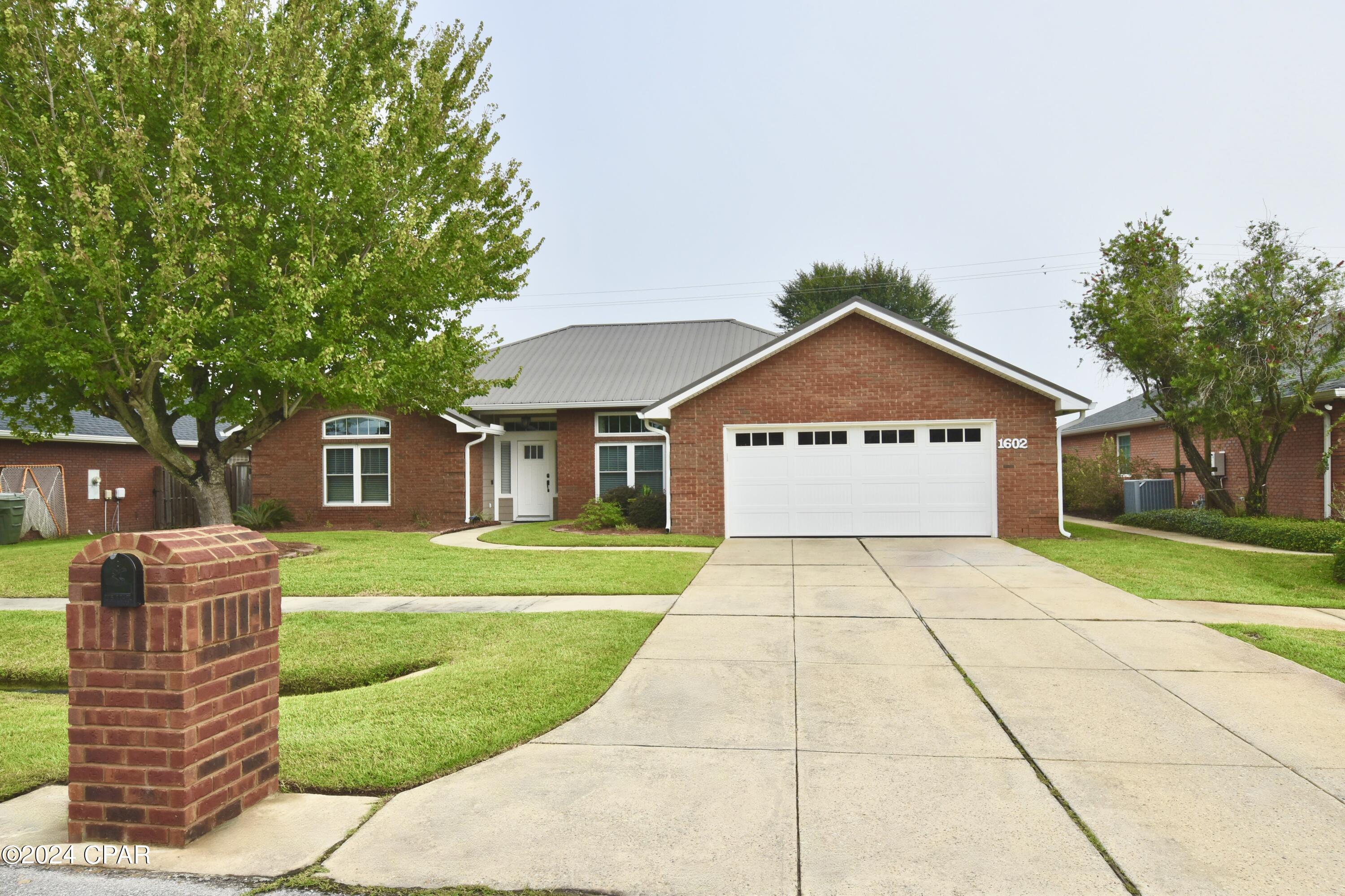 Sydney Ln, Lynn Haven, FL 32444