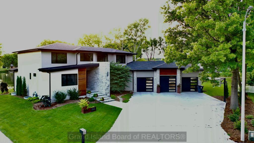 Brentwood Dr, Grand Island, NE 68801