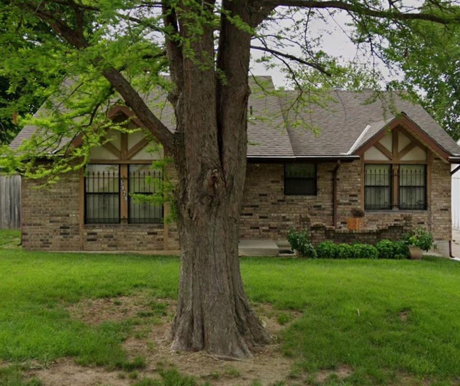 Elmwood Ave, Kansas City, MO 64130