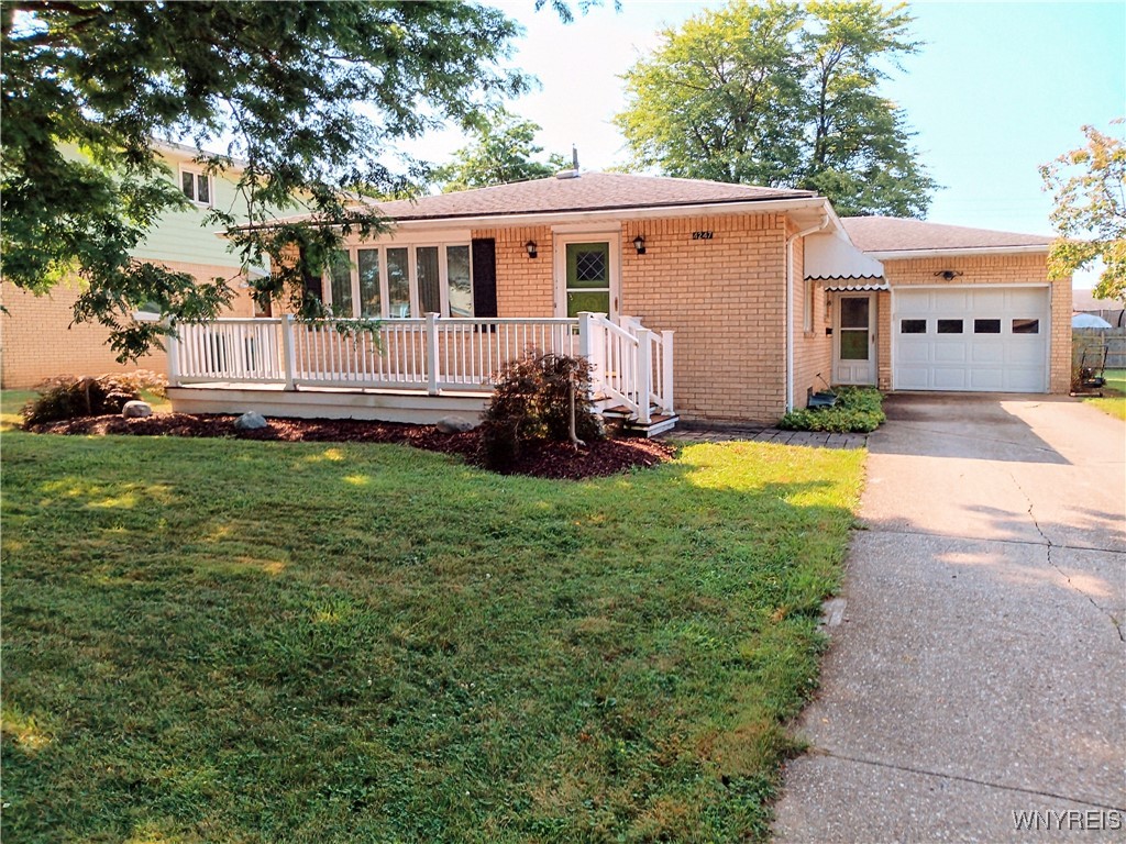 Elmwood Ave, Buffalo, NY 14219