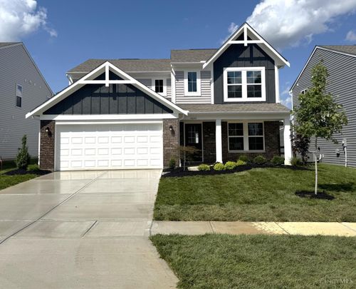 4046 Silverstone Ln, Batavia, OH, 45103-3552 | Card Image