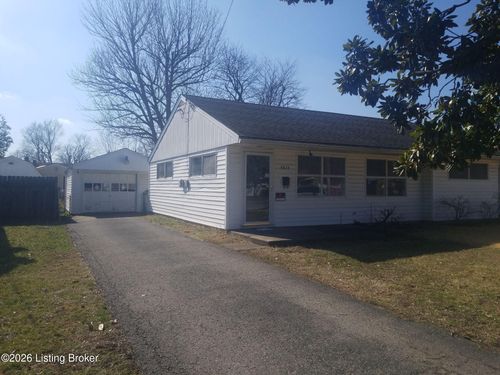 4828 Warbler Way, Louisville, KY, 40213-2156 | Card Image