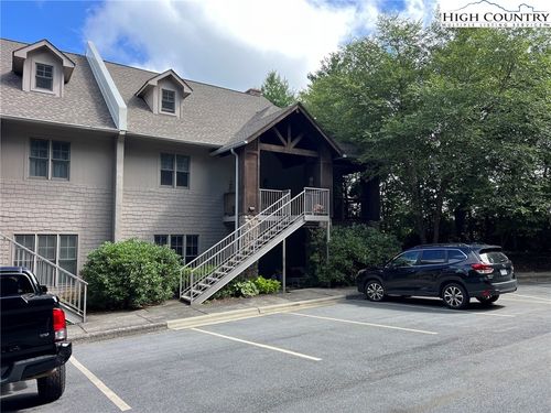 4-135 Caleb Dr, Blowing Rock, NC, 28605-6027 | Card Image