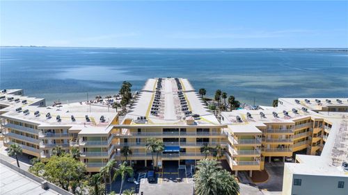242-2506 N Rocky Point Dr, TAMPA, FL, 33607-1406 | Card Image