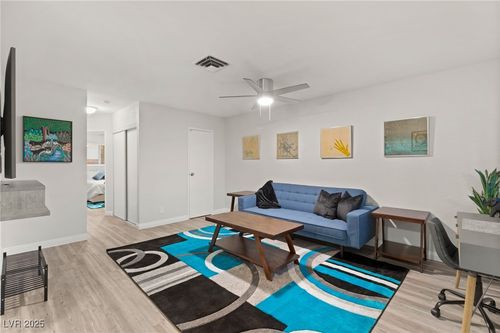 c-615 S 10th St, Las Vegas, NV, 89101-7027 | Card Image
