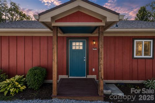 166 Outland Ave, Brevard, NC, 28712-3532 | Card Image
