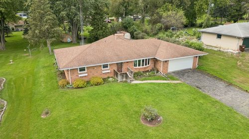 8598 Olson Rd, Belvidere, IL, 61008-8612 | Card Image