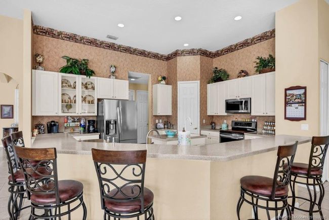 2712 Sw Bear Paw Trl, House other with 4 bedrooms, 3 bathrooms and 3 parking in Palm City FL | Image 21