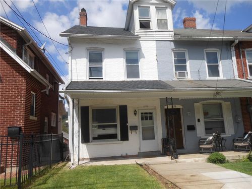 1425 Sioux St, Fountain Hill, PA, 18015-4329 | Card Image