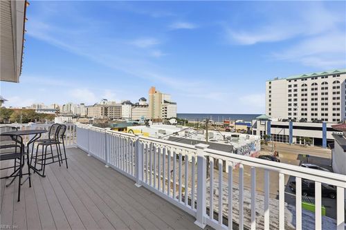 217 16th St, Virginia Beach, VA, 23451-3401 | Card Image
