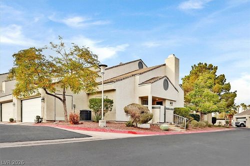 2701 Ferrin Road, Las Vegas, NV, 89117 | Card Image