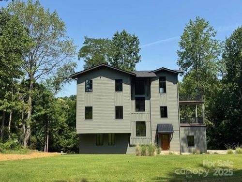 150 Driftwood Dr, Mooresville, NC, 28117-7486 | Card Image