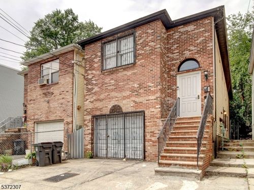 575 Bergen St, Newark, NJ, 07108-1909 | Card Image