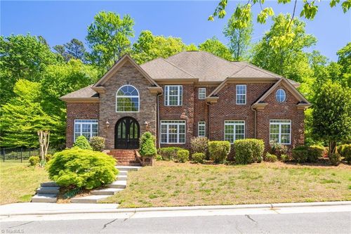 1391 Somerset Cove Dr, Winston Salem, NC, 27103-6149 | Card Image