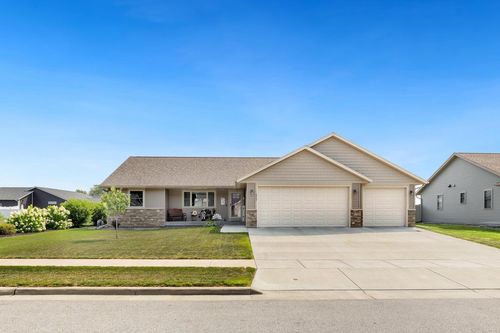 1912 Mcgilvray Way, Holmen, WI, 54636-5507 | Card Image