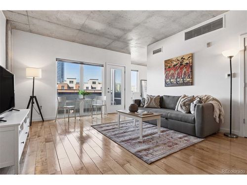 unit-304-1475 Delgany St, Denver, CO, 80202-1762 | Card Image