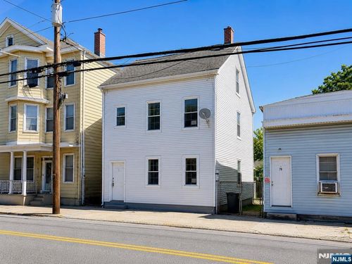 80 Wayne Ave, Paterson, NJ, 07522-2035 | Card Image