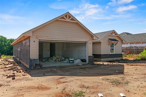 4661 E Lincoln St, Harrah, OK, 73045 | Card Image