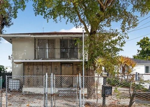 2765 Nw 60th St, Miami, FL, 33142-2254 | Card Image