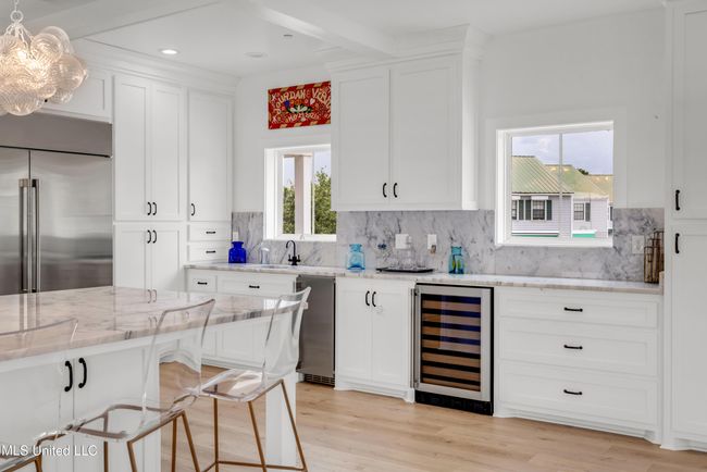 240EBeachBlvd-61 | Image 24