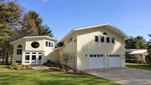 19524 74th Ave, Chippewa Falls, WI, 54729-8278 | Card Image