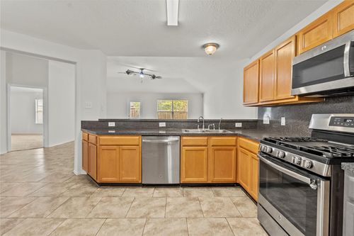 13431 Rural Oak St, Houston, TX, 77034-2196 | Card Image