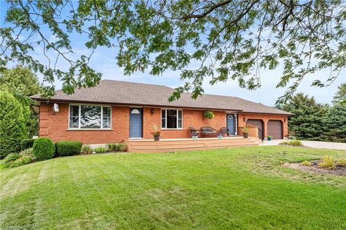 3168 Swimming Pool Rd, La Salette, ON, N0E1H0 | Card Image