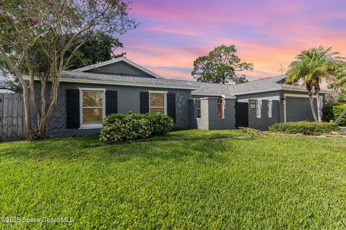686 Brisbane St Ne, Palm Bay, FL, 32907-1625 | Card Image