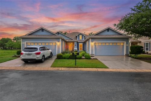 111 Hampton Cir, Georgetown, TX, 78633-5112 | Card Image