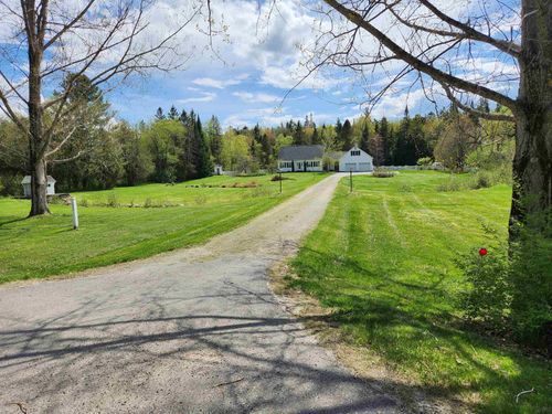 1017 Railroad St, Island Pond, VT, 05846-4497 | Card Image