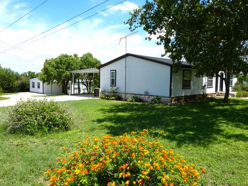 1108 Ashley Ave, Llano, TX, 78643-1221 | Card Image