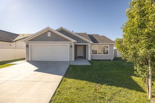 967 W 820 N, Tremonton, UT, 84337-2586 | Card Image