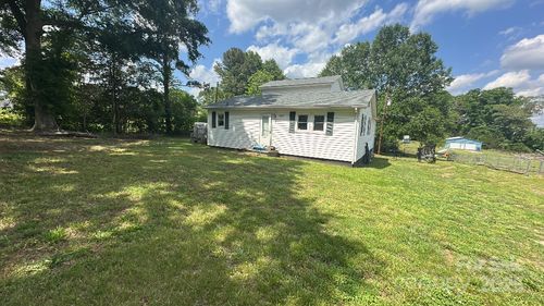 2317 Flint Hill Church Rd, Shelby, NC, 28152-2500 | Card Image