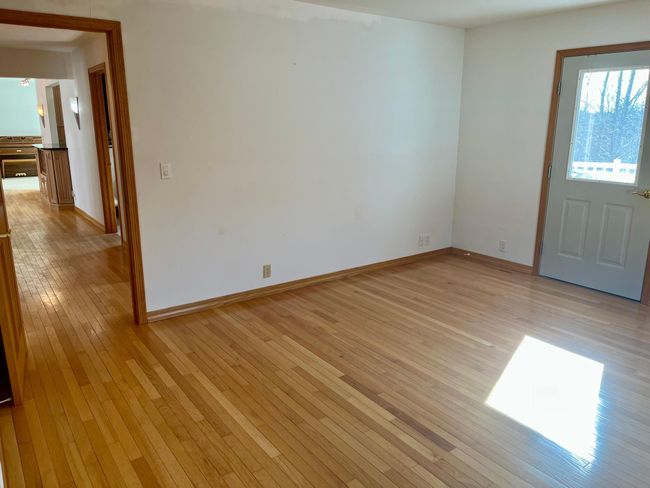 West bdrm | Image 27