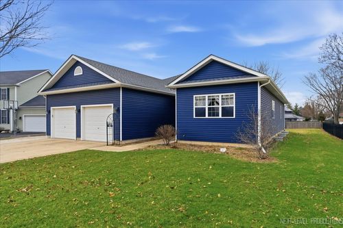 822 Hamlet St, Batavia, IL, 60510-2174 | Card Image