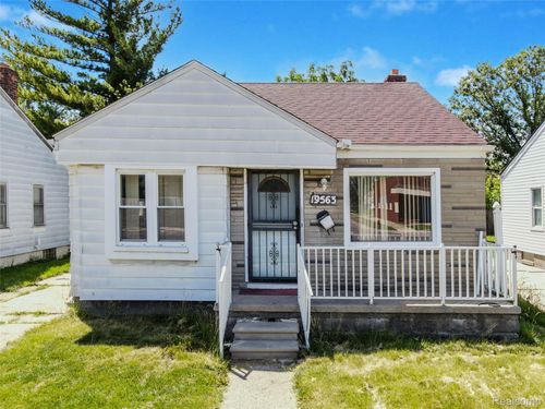19563 Schoenherr Street, Detroit, MI, 48205 | Card Image
