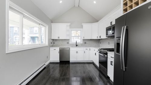23 Lynn St, Peabody, MA, 01960-5732 | Card Image