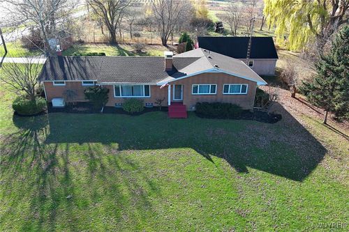 2000 Maple Rd, Wilson, NY, 14172-9755 | Card Image