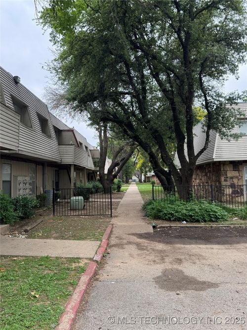 16a4-2206 E 66th Pl, Tulsa, OK, 74136-1151 | Card Image