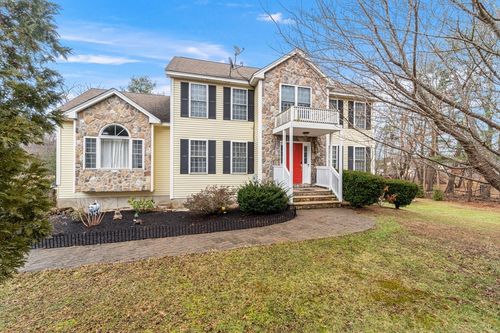 2 Elephant Rock Rd, Seabrook, NH, 03874-5002 | Card Image